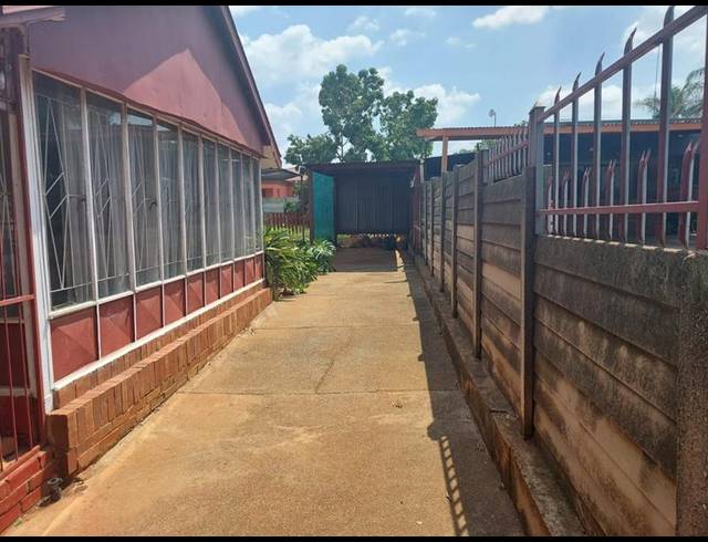 3 BEDROOM HOUSE FOR SALE IN DANVILLE